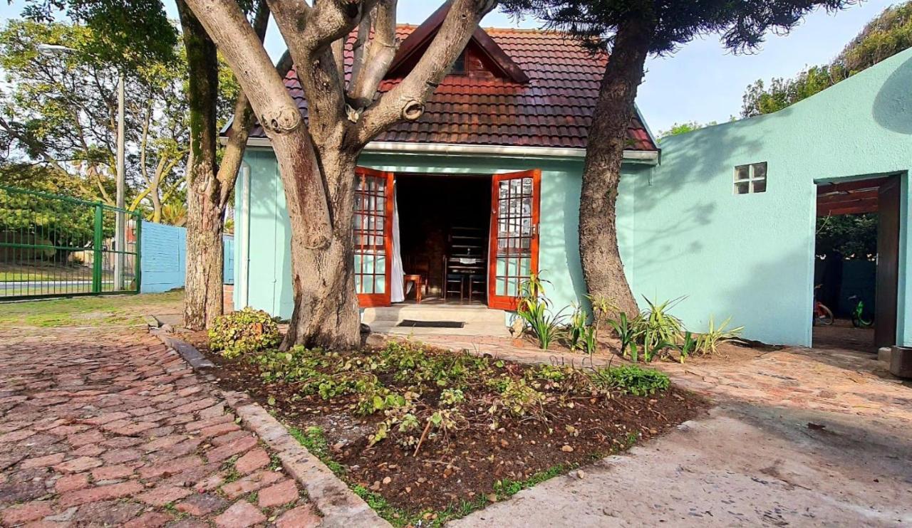 Cozy Cottage +/- 500M From The Beach ケープタウン エクステリア 写真