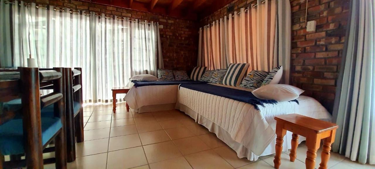 Cozy Cottage +/- 500M From The Beach ケープタウン エクステリア 写真